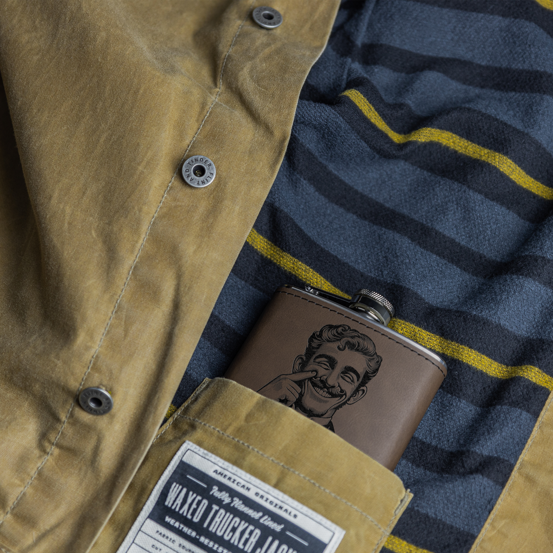 Oldtime_Flask_Dk_Brown_Lifestyle_Mockup.png